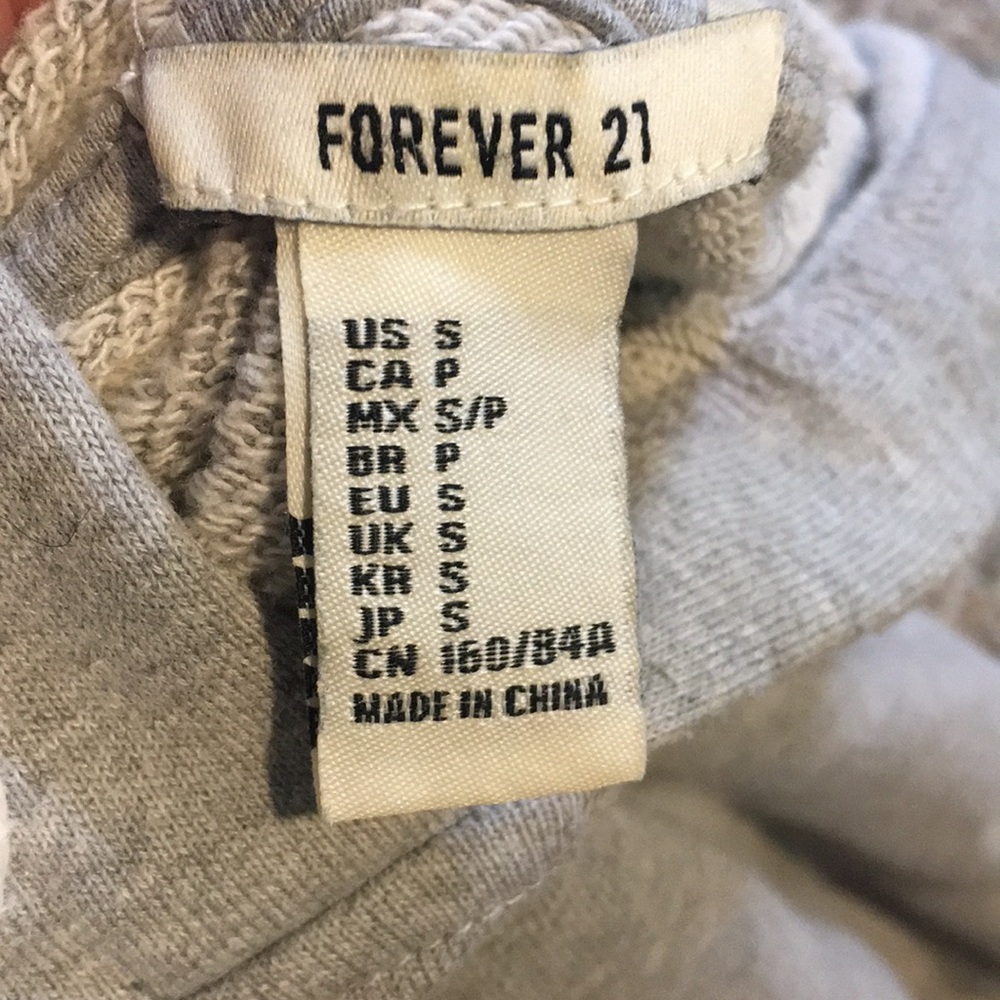 🌸forever 21 crop top - Picture 3 of 3